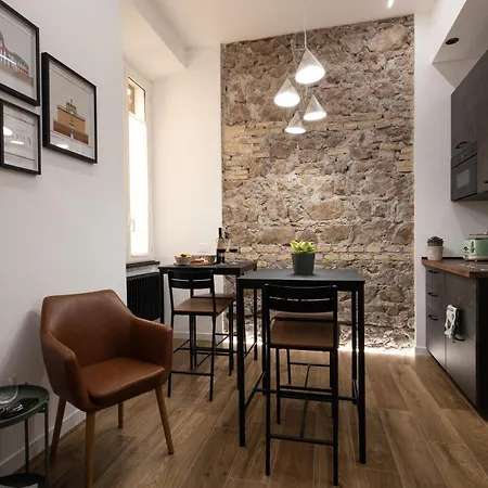 Style & Stone Guest House