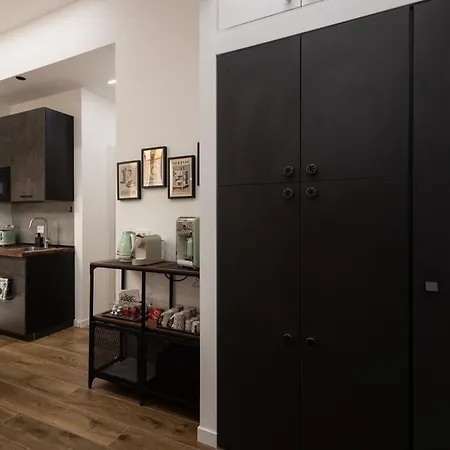 Style & Stone Guest House